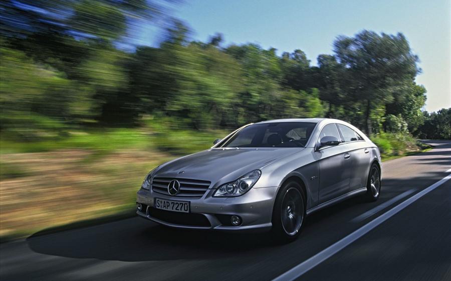  Mercedes-Benz CLS63 AMG 2009 года  (фото 25 из 46)